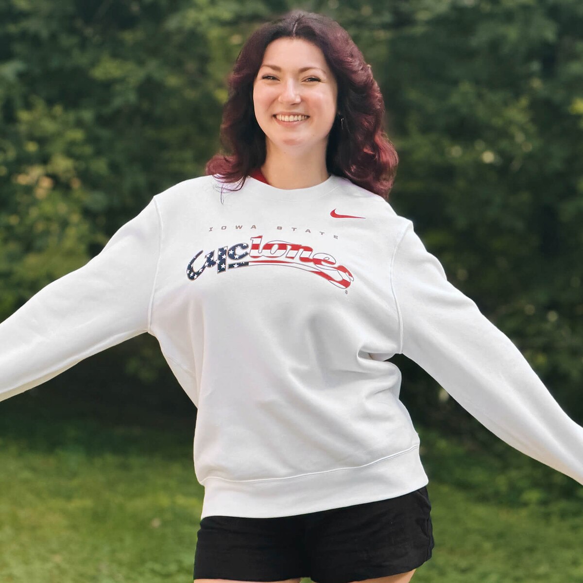 Nike Patriotic Script SU26 White Crewneck Sweatshirt